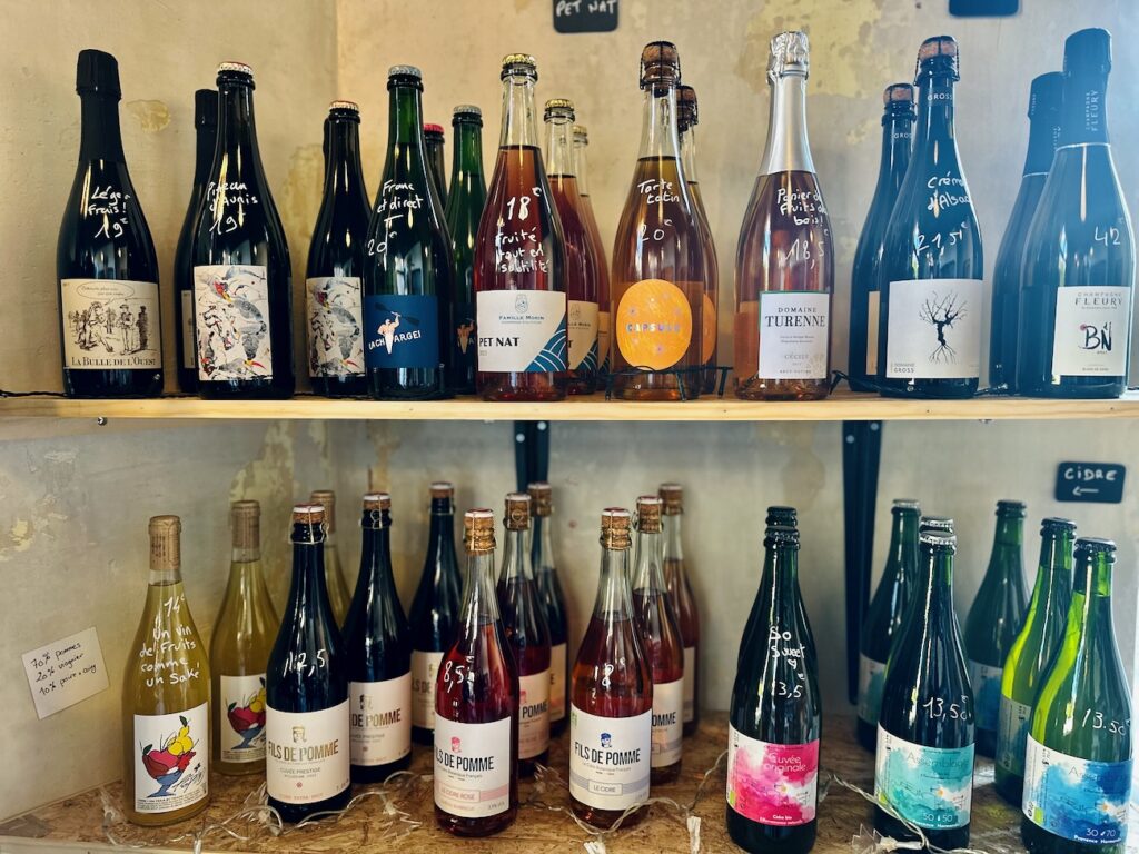 Piquette est une cave à vins nature ouverte dans le quartier Saint-Just à Marseille (Pet' nat)