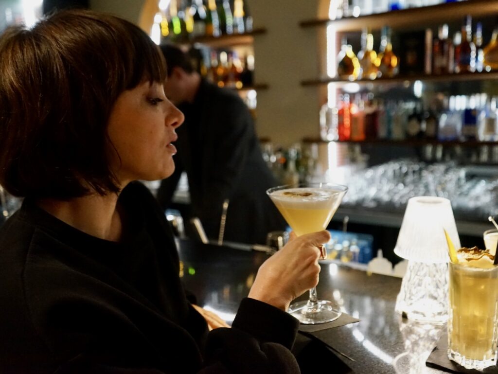Bellini : bar à cocktails et assiettes de partage à Marseille (dégustation cocktails)