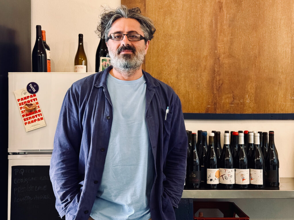 Aux Bons Faiseurs : cave à vin, bar à vin, cantine et lieu culturel dans le quartier de Castellane à Marseille. (david roume)