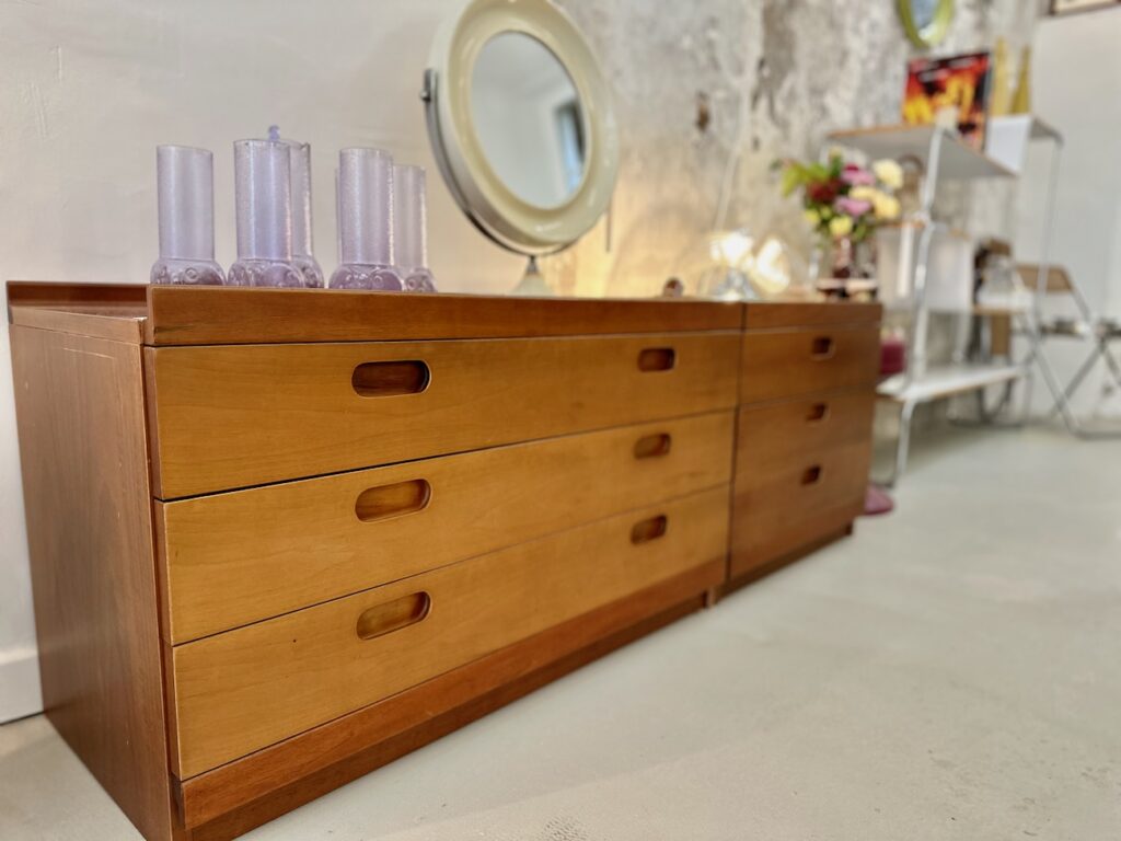 Eccho : Boutique -showroom de mobiliers et objets du XXème siècle à Marseille (enfilade)