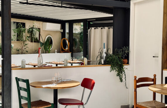 Dans le quartier du Rouet à Marseille, Luciole propose iune cuisine de saison, bio et créative accompagnée d’une belle sélection de vins et fromages. (pergola)