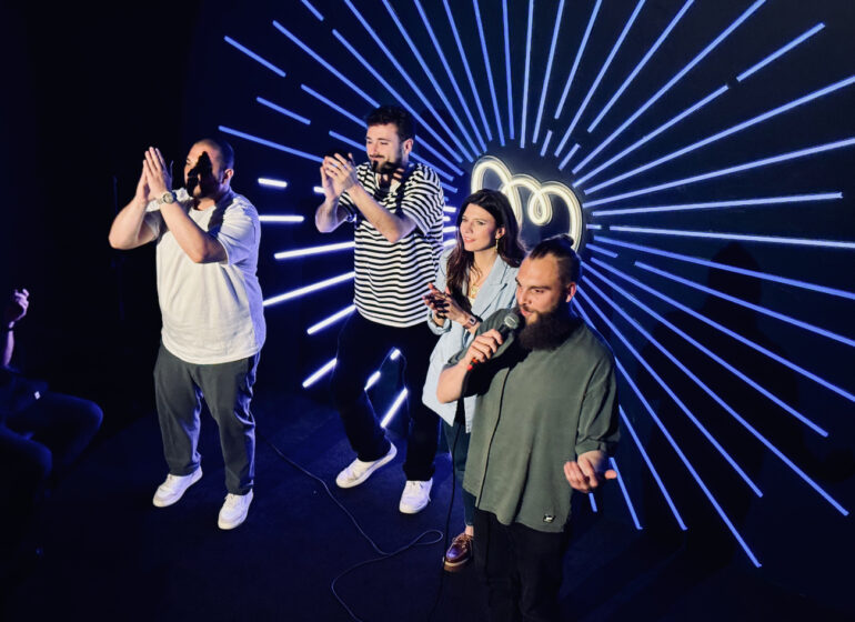 Le Marseille Comedy Club est une salle de stand-up située rue de Rome à Marseille. Il propose une programmation mêlant humoristes confirmés et jeunes talents, pour des spectacles éclectiques et des soirées originales. (artistes)