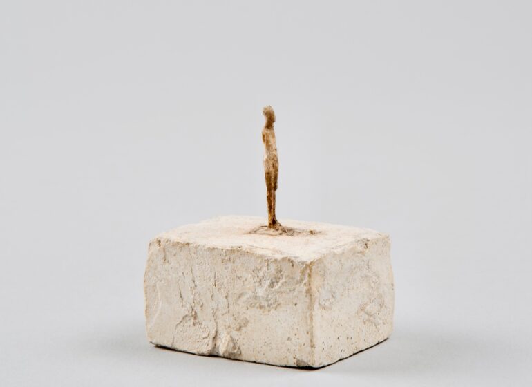 Sculpter le vide : exposition d'Alberto Giacometti au Musée Cantini de Marseille (Toute petite figurine)