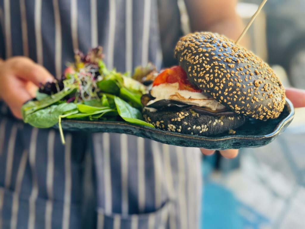 Les flots : street-food de la mer à Marseille (burger de la mer)