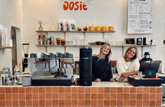 Josie est un café situé dans le quartier de la Plaine à Marseille. Il propose du café de spécialité, des petits déjeuners, des goûters et des ateliers. (soeurs josse)