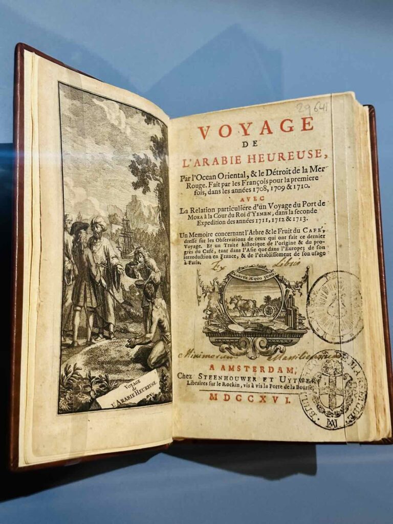 L’exposition Aden–Marseille. D’un port à l’autre retrace les liens millénaires entre le Yémen et la cité phocéenne, du commerce antique aux migrations modernes (livre)