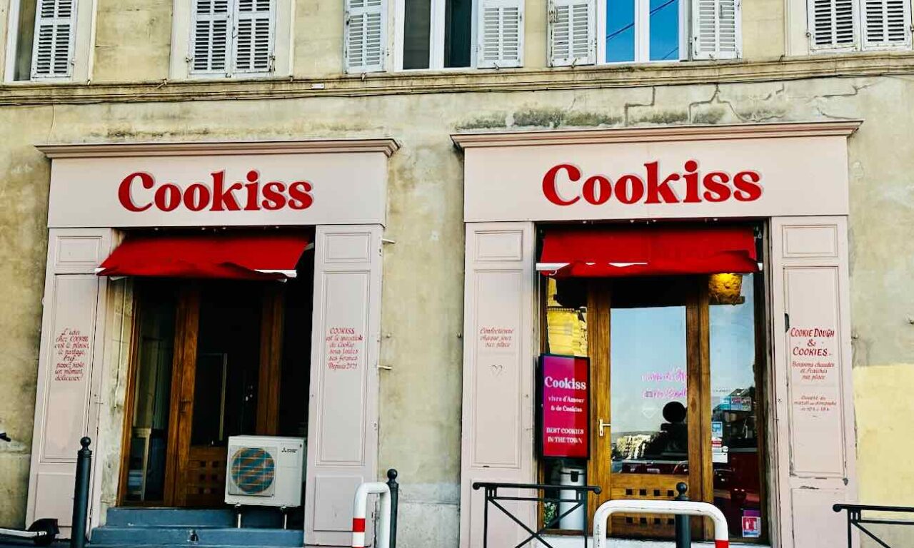 Cookiss est une boutique de cookies artisanaux à Marseille spécialisée dans le Cookie Dough (devanture)