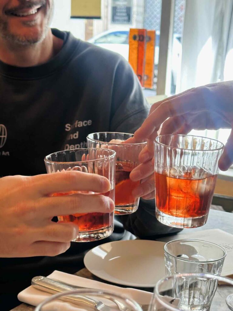 Cielo Trattoria est un restaurant Italien qui s'est installé dans l'espace épicerie de la boutique Jogging à Marseille (apero)