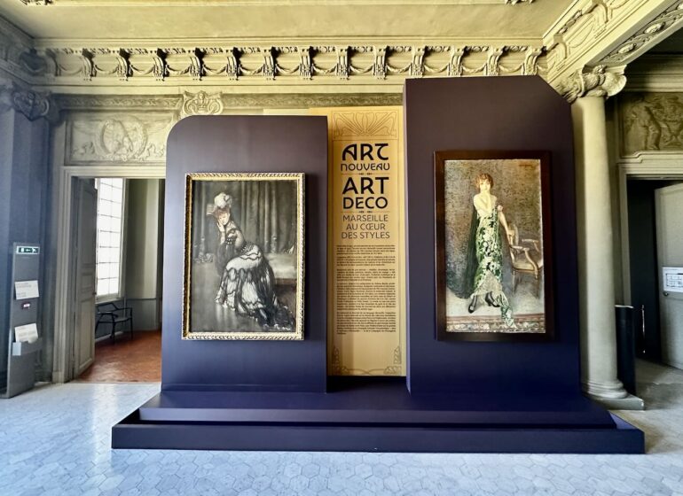 Au Château Borély, l’exposition « Art nouveau – Art déco. Marseille au cœur des styles » retrace le passage des courbes végétales de la Belle Époque aux lignes géométriques du modernisme à travers près de 300 œuvres exceptionnelles (entrée)