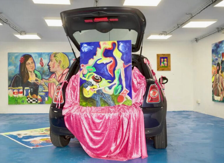 Le Mesure Créatif Club est un espace d'exposition et coworking culturel qui favorise les rencontres entre créatifs lors d'événements culturels éphémères (Mini)
