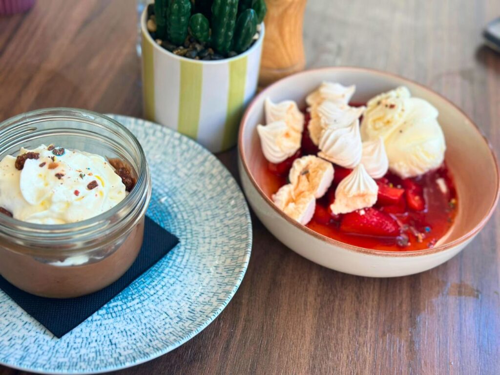 Le restaurant méditerranéen Gâté propose une cuisine du Sud généreuse et des cocktails signature dans une atmosphère chaleureuse et décomplexée (desserts)