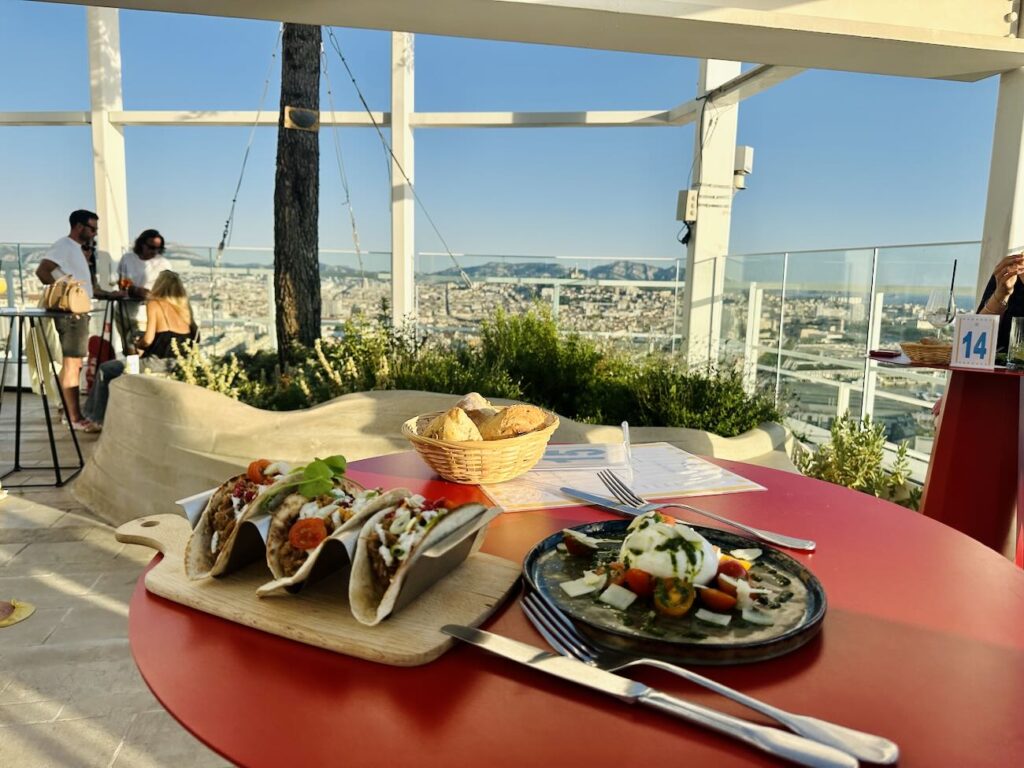 Perché à 135 mètres d’altitude avec une vue panoramique (tacos)