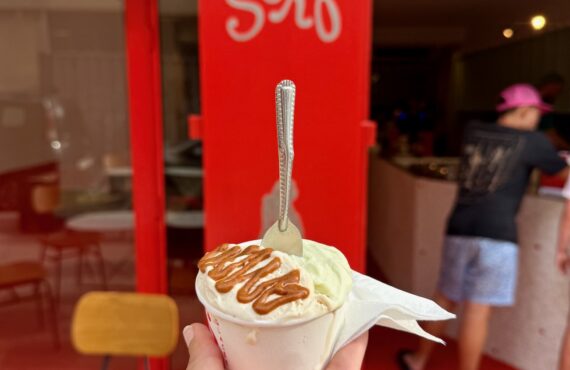 À Marseille, Soro est une maison glacée signée Romain et Anne-Sophie : gelato et sorbets maison, fruits de saison locaux, recettes désucrées et cornets maison. (glace)