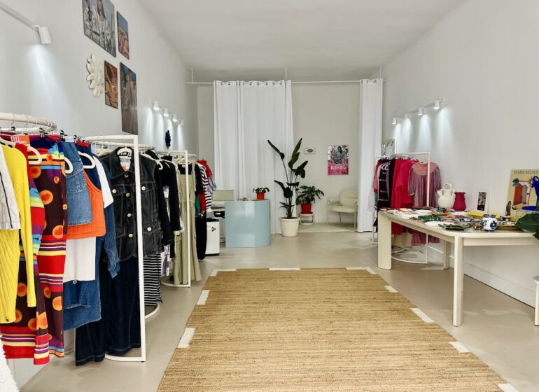 À Marseille, Studio Rococo est un nouveau lieu hybride imaginé par Ilana Guershovsky, à la croisée de la mode vintage, de la décoration et de l’architecture intérieure (interieur)