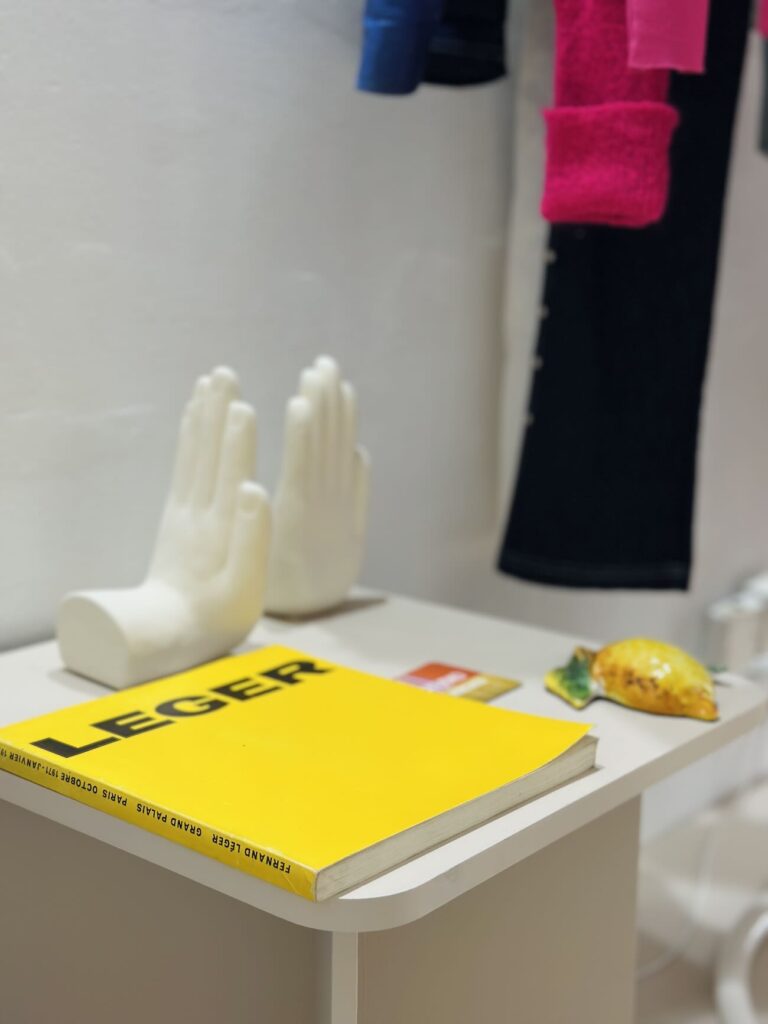 À Marseille, Studio Rococo est un nouveau lieu hybride imaginé par Ilana Guershovsky, à la croisée de la mode vintage, de la décoration et de l’architecture intérieure (livres)